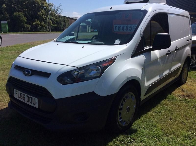 Used Ford Transit Connect 75 HP (55 kW) 2016 White MPV