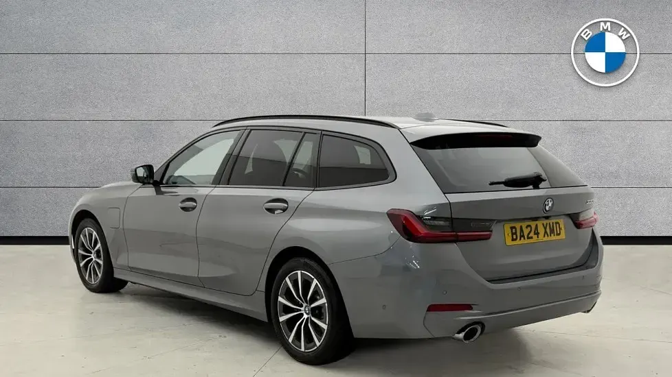 Used BMW 330e Sport Line 288 HP (211 kW) 2024 Grey Estate