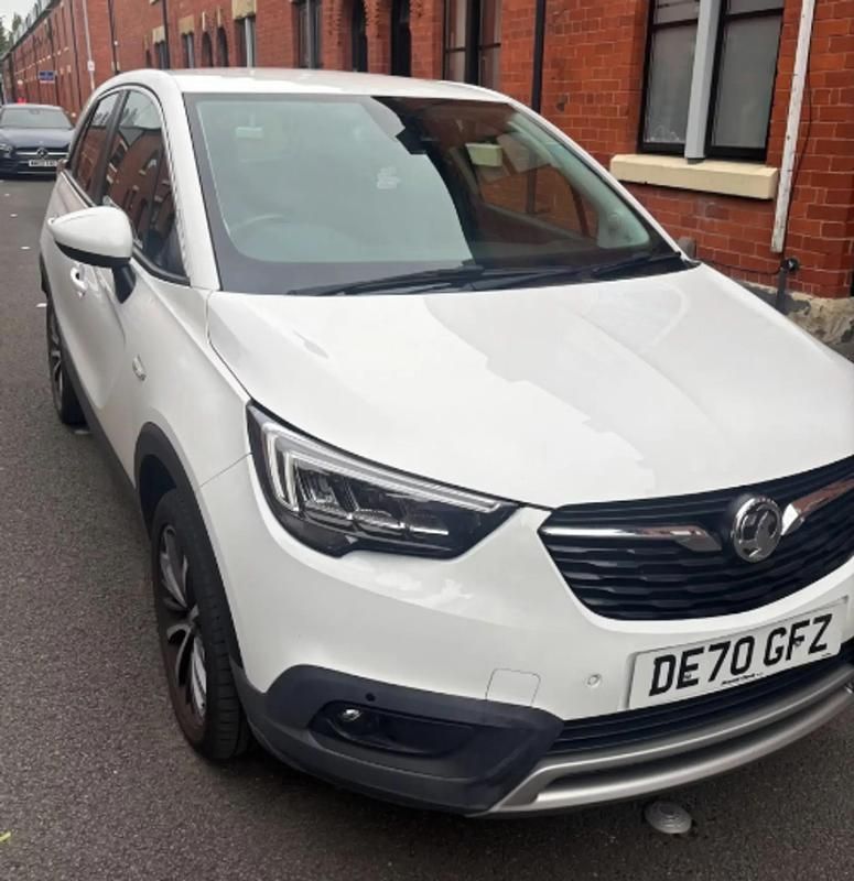 White Used 2020 Vauxhall Crossland X Elite SUV | £11,399 (Fair price) - Image 1/1