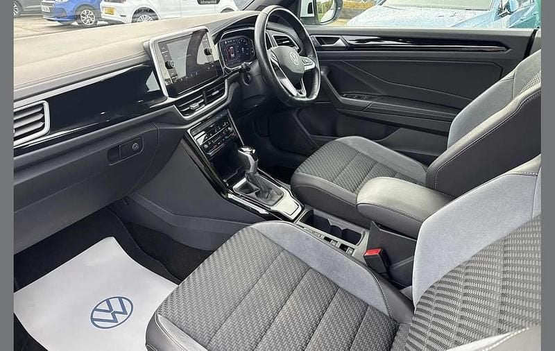 Used VW T-Roc Cabriolet R-line 150 HP (110 kW) 2024 White Cabriolet
