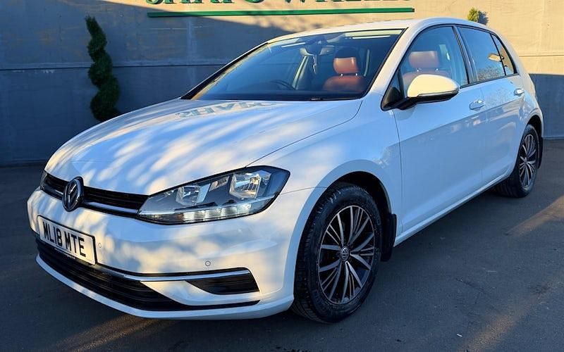 Used VW Golf VII SE 125 HP (91 kW) 2018 Hatchback