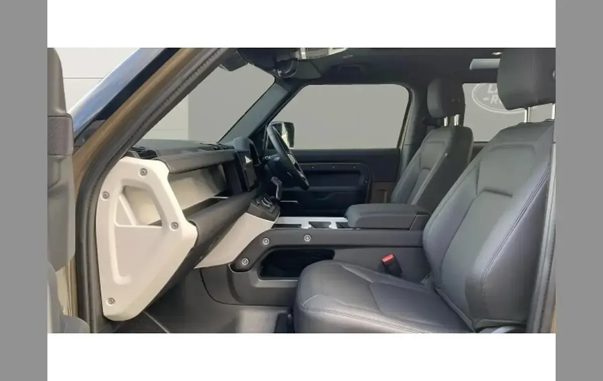 Usado Land Rover Defender SE Dynamic 350 HP (257 kW) 2024 Other SUV