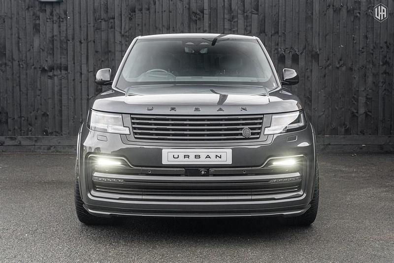 Used Land Rover Range Rover Autobiography 300 HP (220 kW) 2023 Carpathian grey SUV