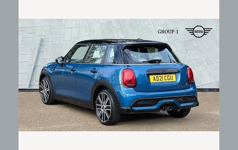 Usado Mini Cooper S Exclusive 178 HP (130 kW) 2021 Azul Citadino