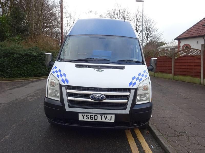 Used Ford Transit 115 HP (84 kW) 2011 White Van