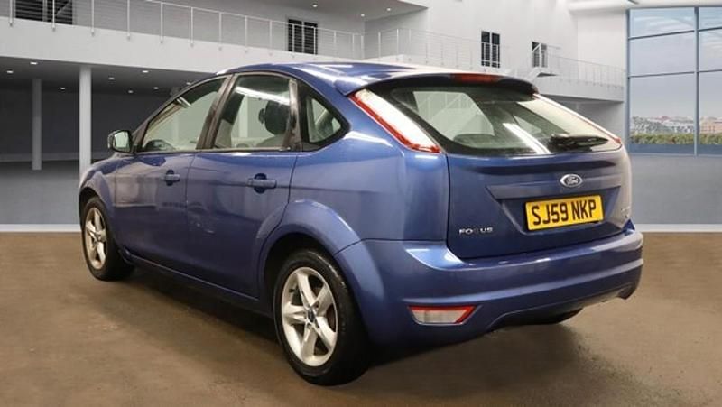Used Ford Focus Zetec 2009 Blue Hatchback