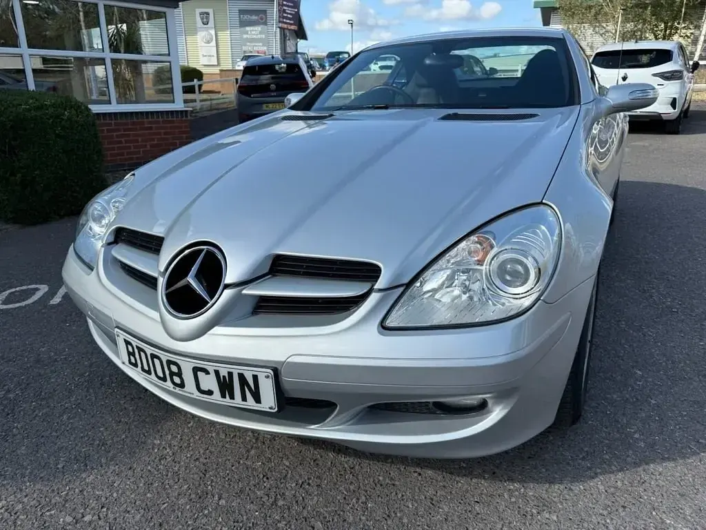 Begagnad Mercedes SLK200 163 HK (119 kW) 2008 Silver Cab