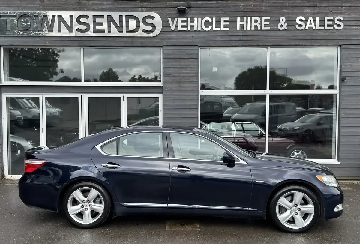 Used Lexus LS460 2008 Blue Sedan