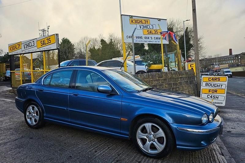 Blue Used 2001 Jaguar X-type SE Sedan | £1,995 (Good price) - Image 1/1