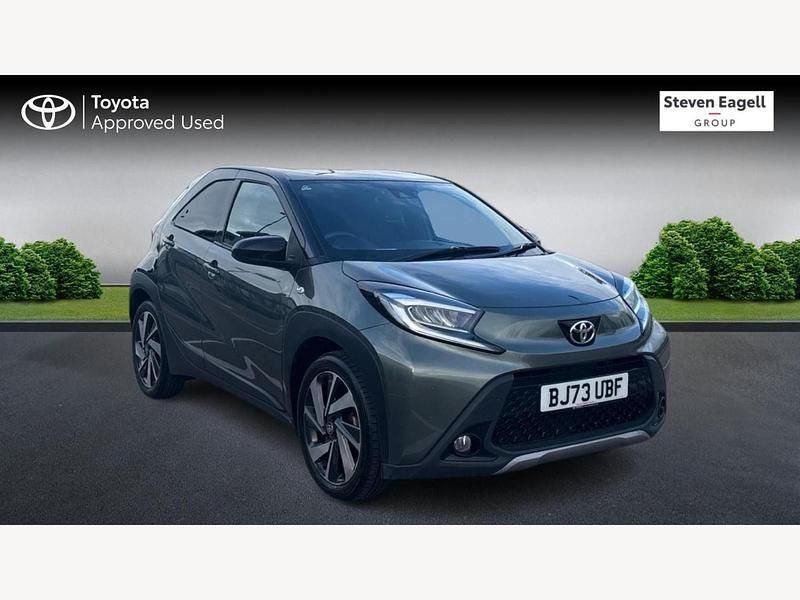 Green Used 2023 Toyota Aygo X SUV | £16,127 - Image 1/3