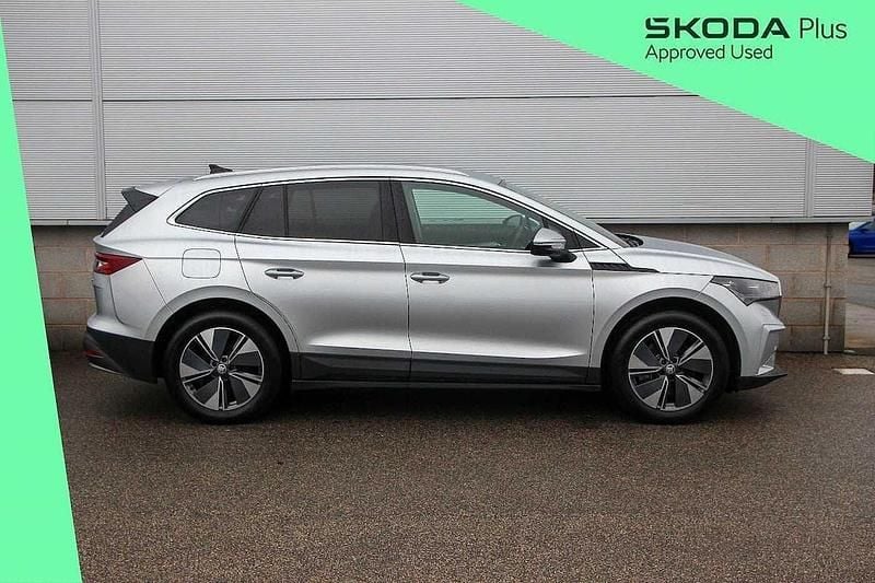 Used Skoda Enyaq iV 210 kW (286 HP) 2024 Brilliant silver metallic SUV