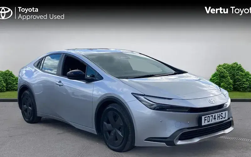 Used Toyota Prius Design 223 HP (164 kW) 2026 Hatchback