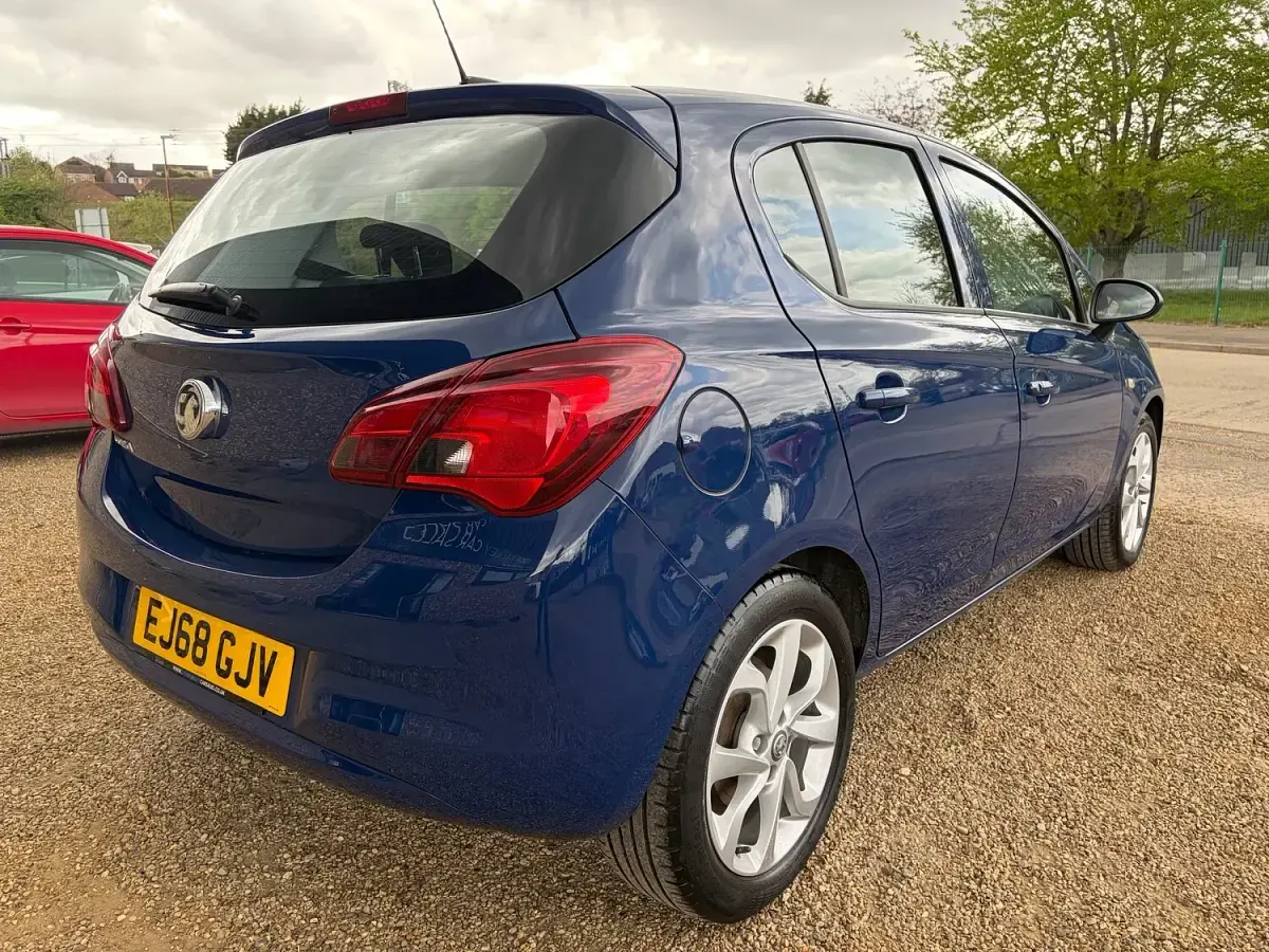 Used Vauxhall Corsa 90 HP (66 kW) 2018 Blue Hatchback