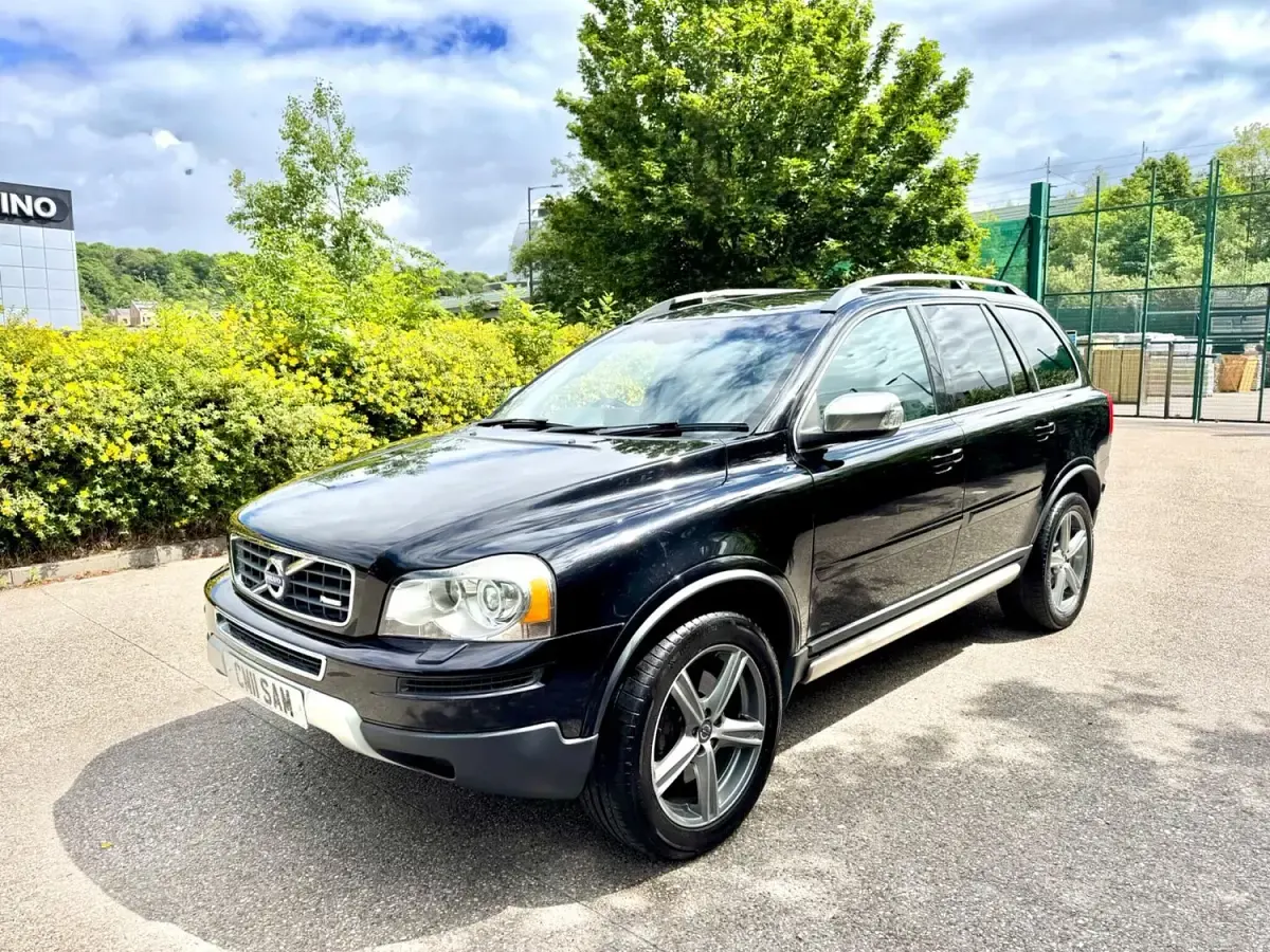Used Volvo XC90 R-Design 200 HP (147 kW) 2011 Black SUV