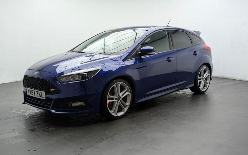 Used Ford Focus ST 185 HP (136 kW) 2016 Blue Hatchback