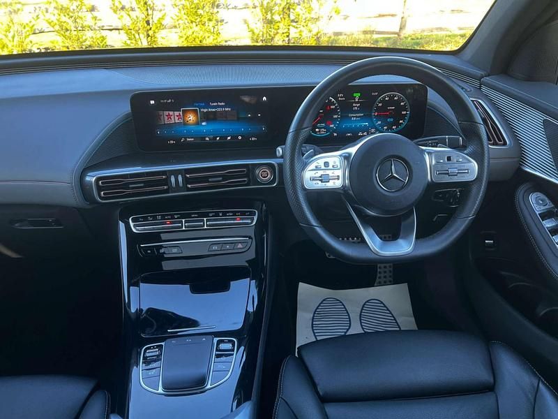 Usado Mercedes EQC400 AMG Line Premium 300 kW (408 CV) 2022 Negro SUV