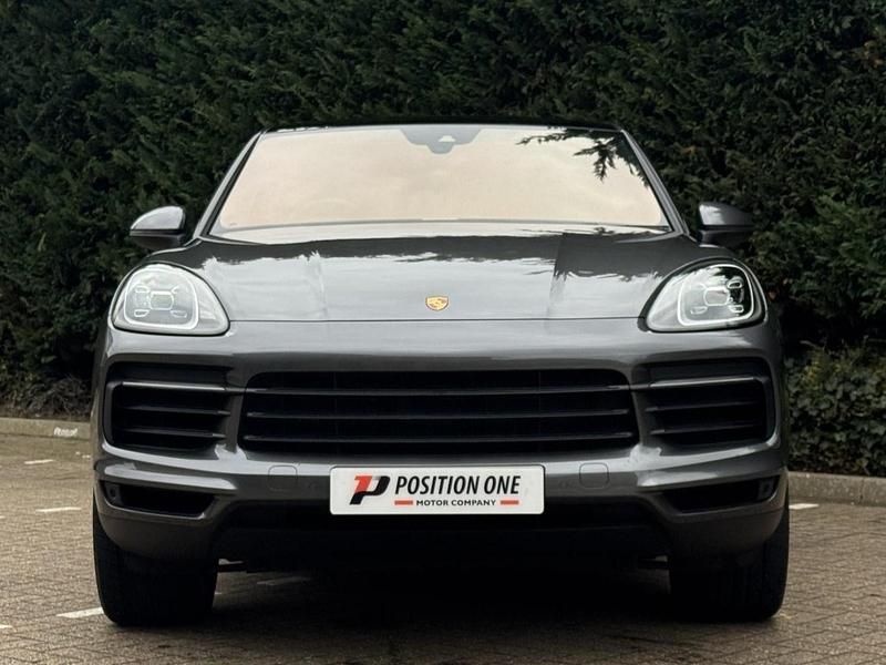 Used Porsche Cayenne 335 HP (246 kW) 2020 Grey SUV