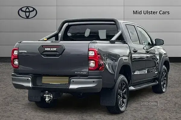 New Toyota HiLux 201 HP (147 kW) 2026 Black Pickup