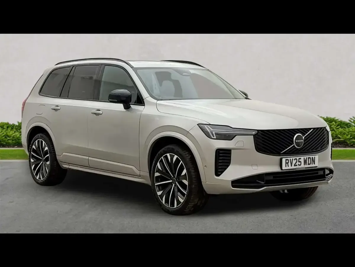 Used Volvo XC90 Plus 455 HP (334 kW) 2025 Silver SUV
