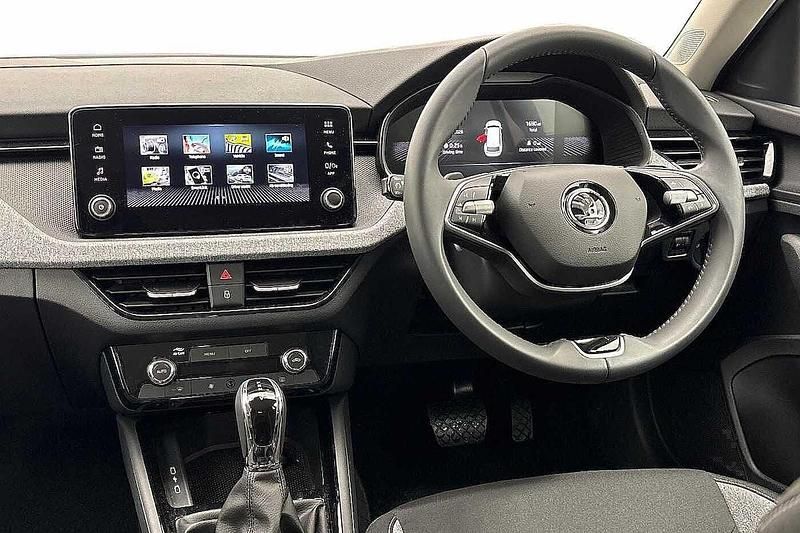 Used Skoda Kamiq SE 85 HP (62 kW) 2025 Candy white SUV