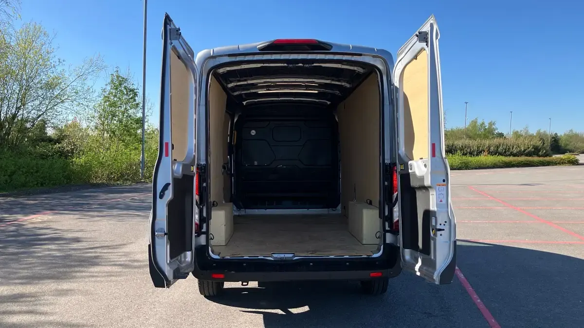 Begagnad Ford Transit Limited 165 HK (121 kW) 2025 Van
