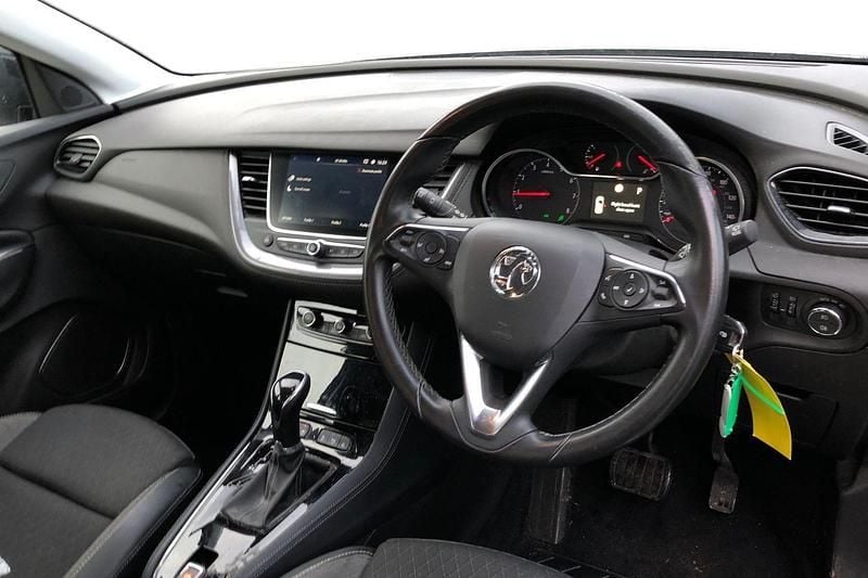 Used Vauxhall Grandland X Sport 131 HP (96 kW) 2019 Grey SUV