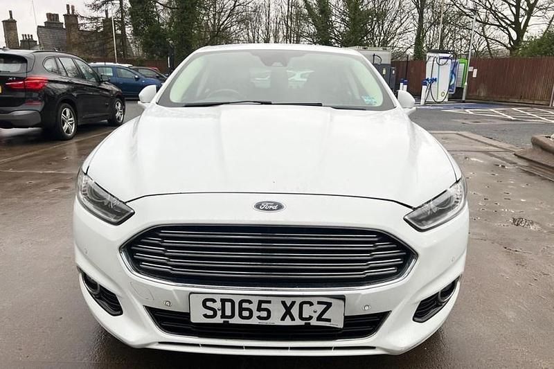 White Used 2015 Ford Mondeo Titanium Hatchback | £6,495 (Fair price) - Image 1/1