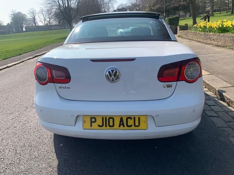 Used VW Eos Sportline 160 HP (117 kW) 2010 White Cabriolet