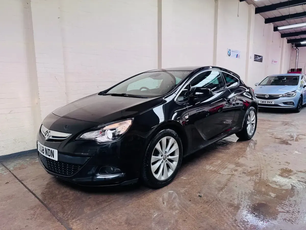 Used Vauxhall Astra GTC SRi 2018 Black Hatchback