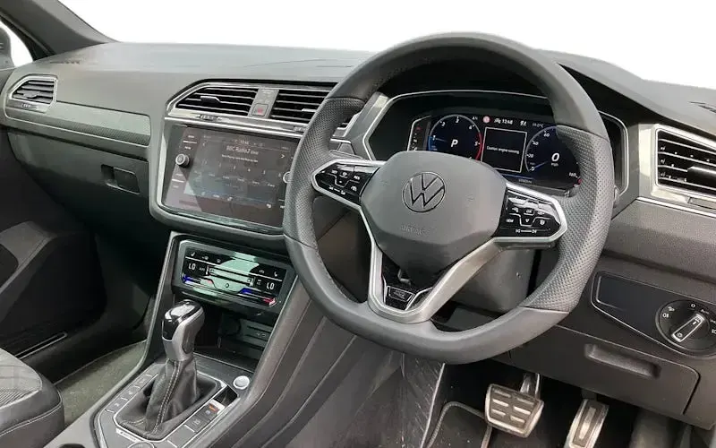 Used VW Tiguan R-line 200 HP (147 kW) 2022 Black SUV