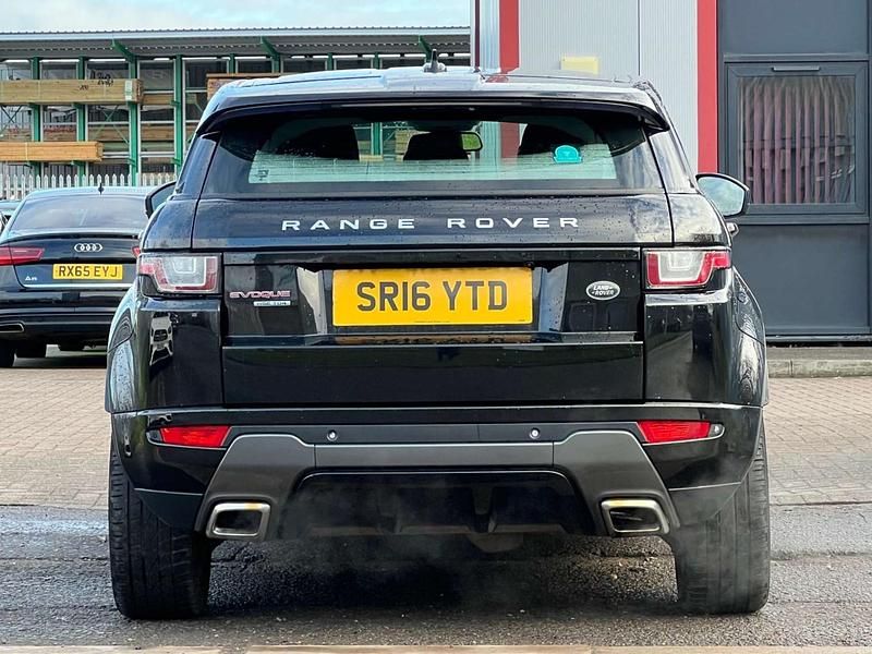 Used Land Rover Range Rover evoque HSE Dynamic 180 HP (132 kW) 2016 Black Estate