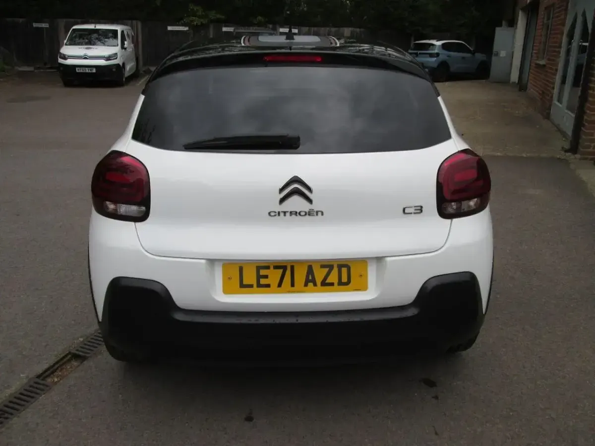 Usado Citroën C3 PureTech 82 CV (60 kW) 2022 Blanco Utilitario