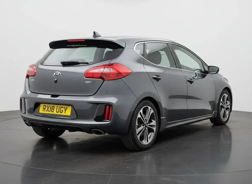 Used Kia Ceed GT-Line 118 HP (86 kW) 2018 Silver Hatchback