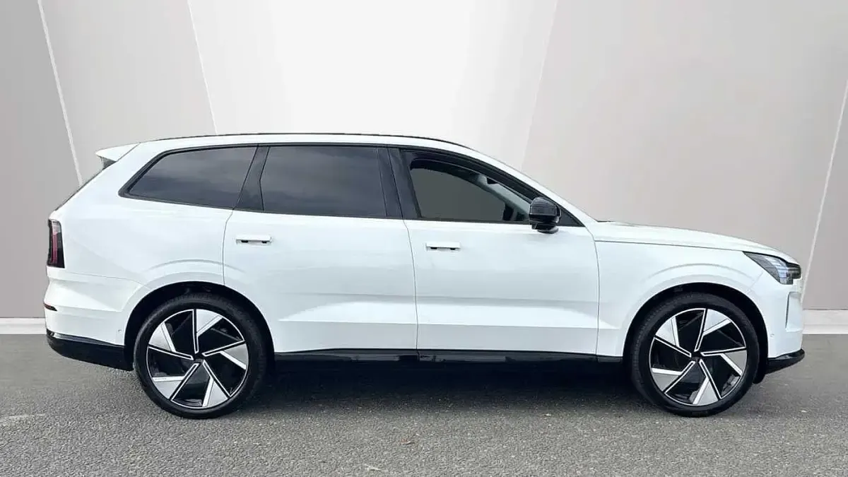 Used Volvo EX90 Performance 380 kW (517 HP) 2025 White SUV