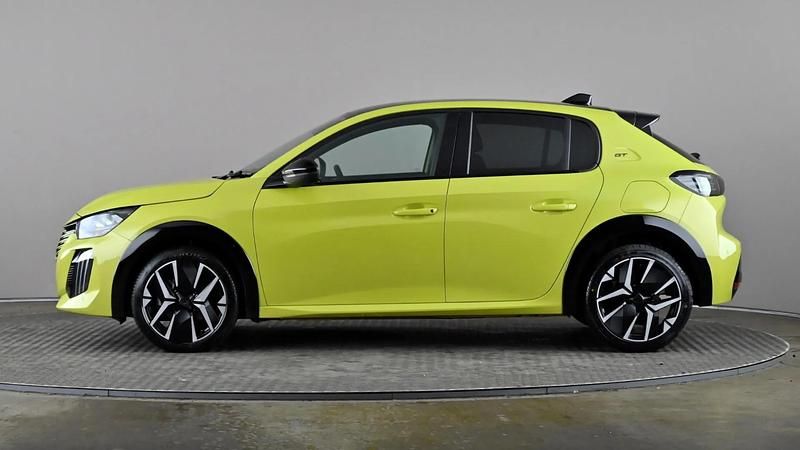 Used Peugeot 208 GT 101 HP (74 kW) 2024 Yellow Hatchback