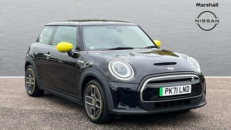 Black Used 2021 Mini Cooper S Level 2 Hatchback | £12,369 (Good price) - Image 1/4