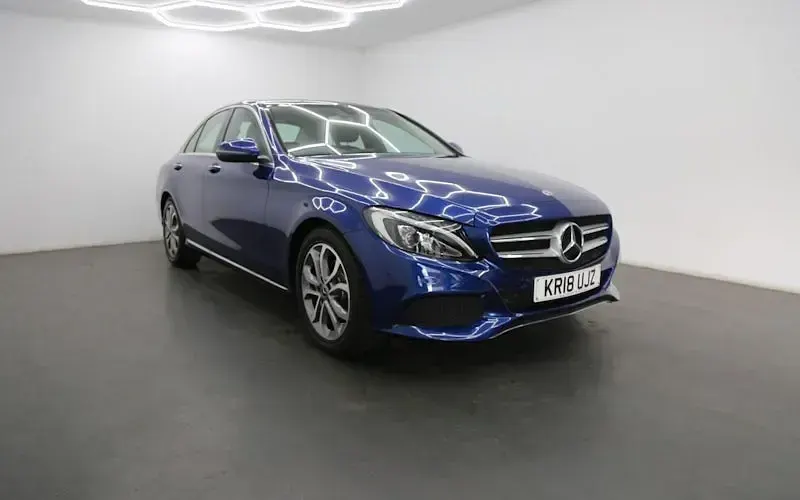 Used Mercedes C200 Premium 184 HP (135 kW) 2018 Sedan