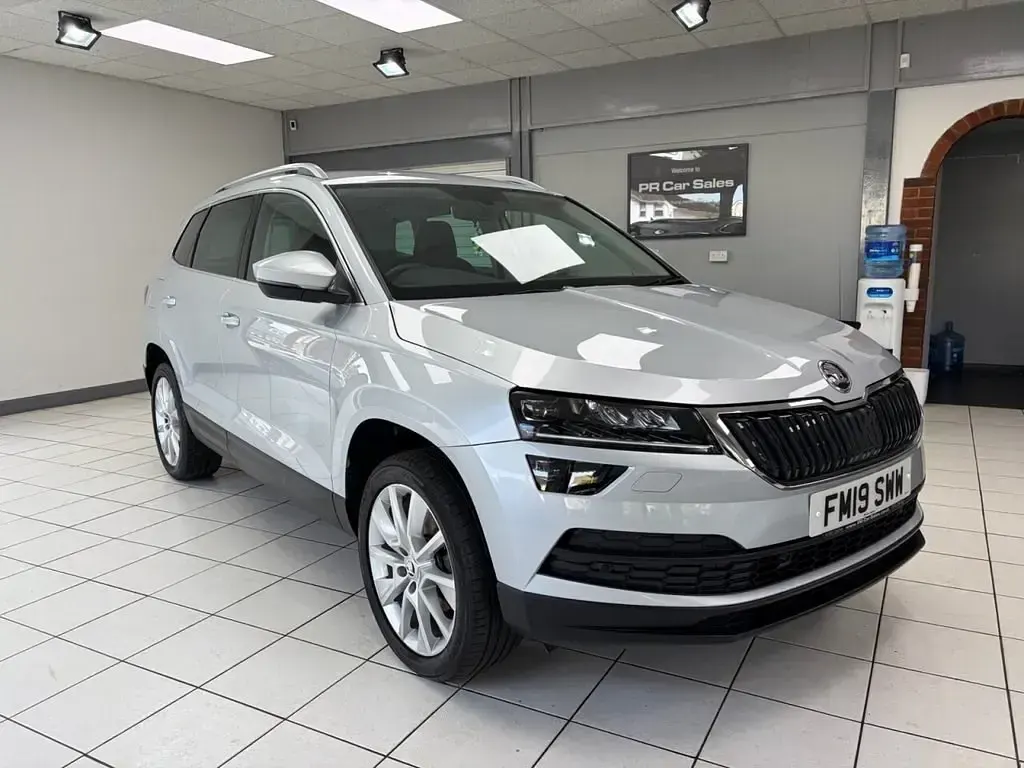 Gebraucht Skoda Karoq SE L 150 PS (110 kW) 2019 Silber SUV