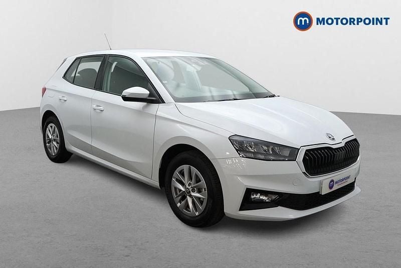 White Used 2023 Skoda Fabia Comfort Hatchback | £12,999 (Fair price) - Image 1/4
