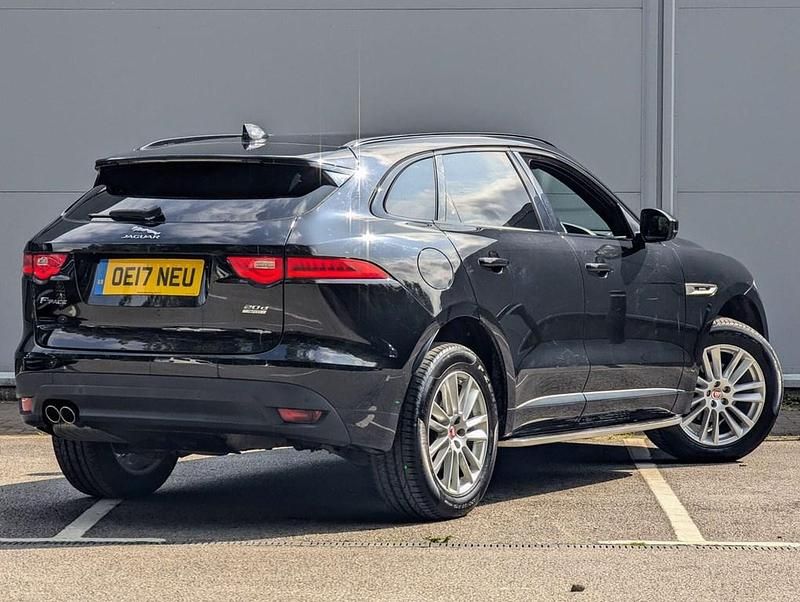 Used Jaguar F-Pace R-Sport 2017 Black SUV