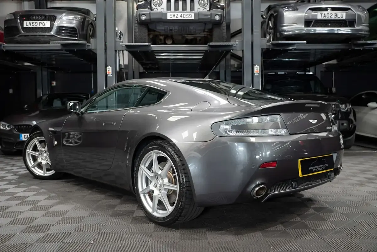 Used Aston Martin Vantage 2006 Silver Coupe