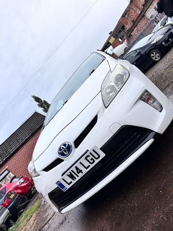 White Used 2019 Toyota Prius Hatchback | £3,250 - Image 1/4