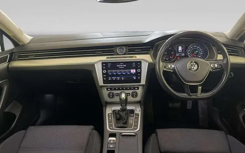 Used VW Passat Business 150 HP (110 kW) 2019 Black Estate