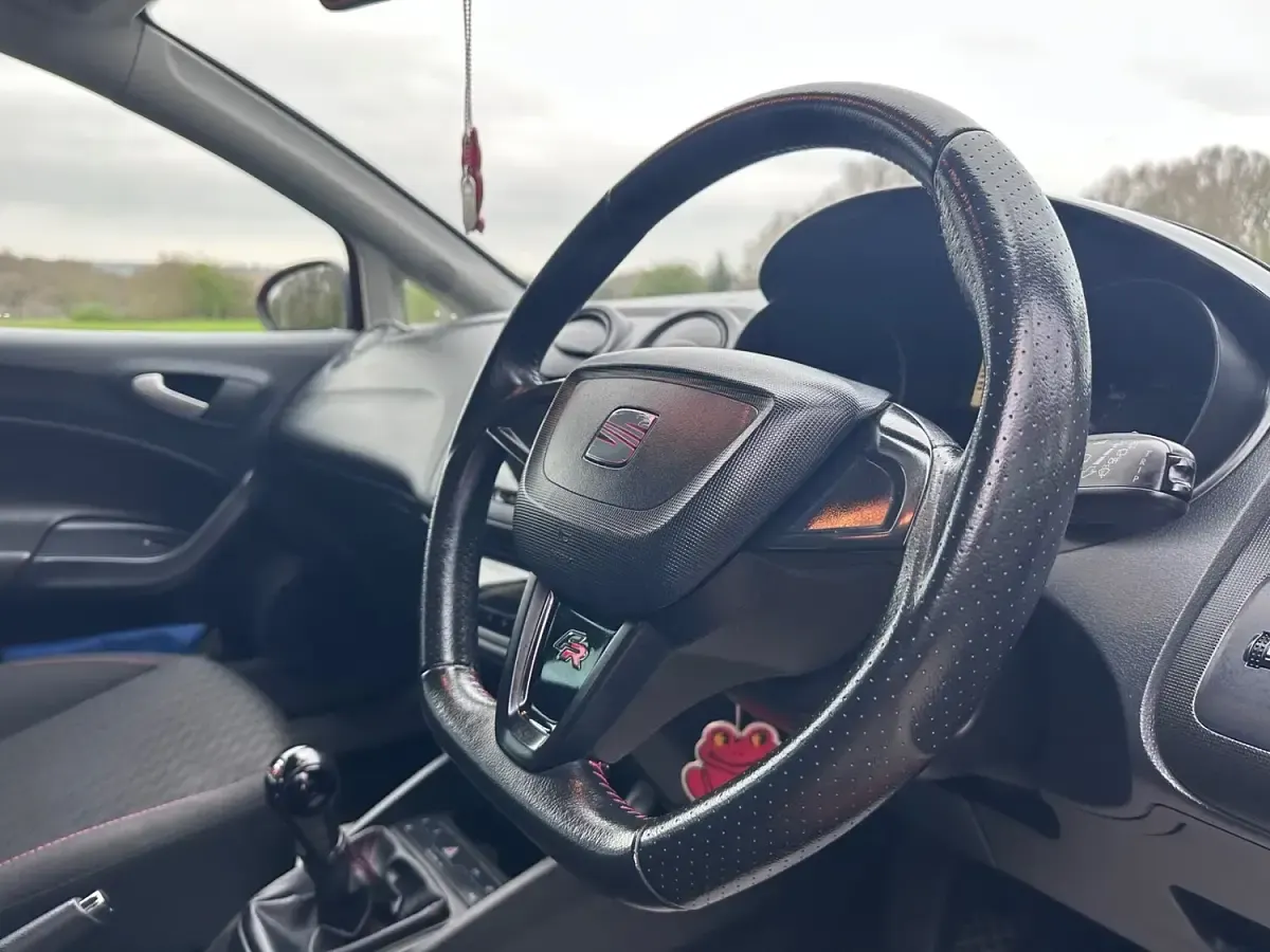 Used Seat Ibiza FR 143 HP (105 kW) 2011 Red Hatchback