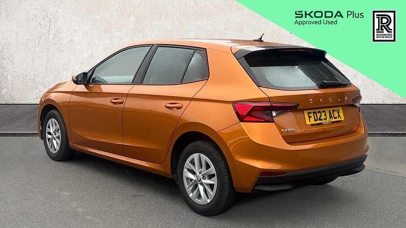 Used Skoda Fabia Comfort 80 HP (58 kW) 2023 Orange Hatchback