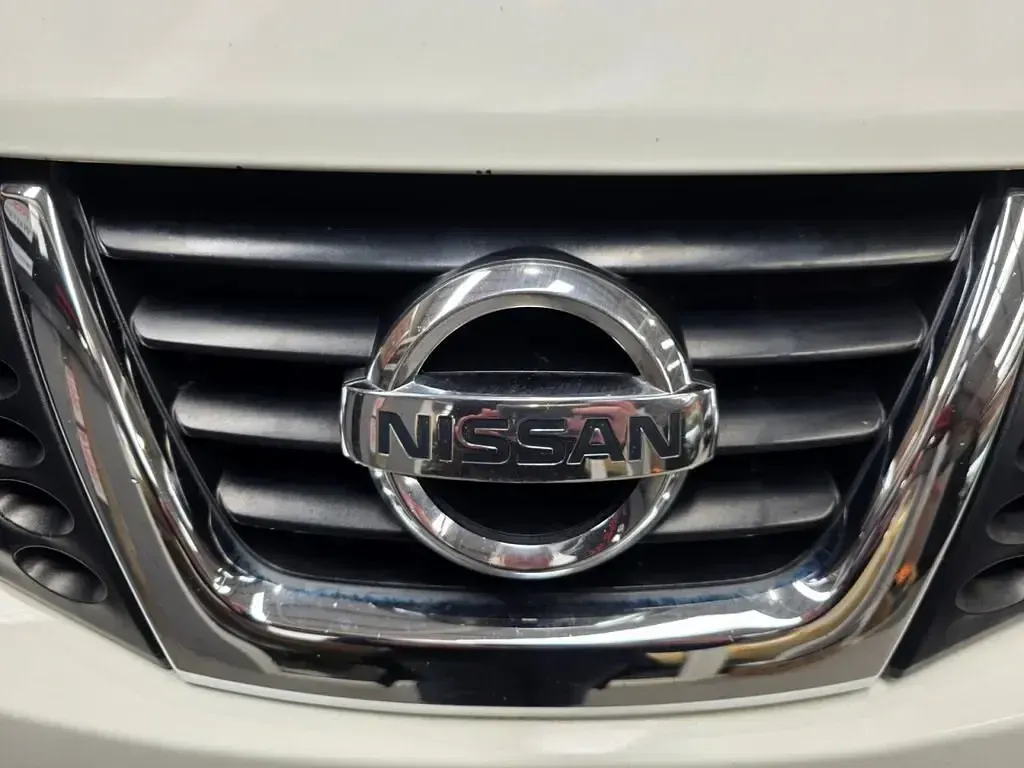 Gebraucht Nissan Juke Acenta 110 PS (80 kW) 2013 Weiß SUV