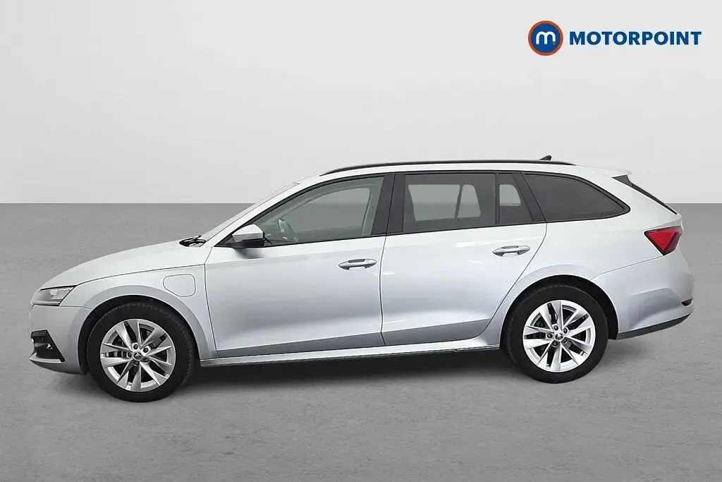 Gebraucht Skoda Octavia SE Technology 2024 Silber Kombi