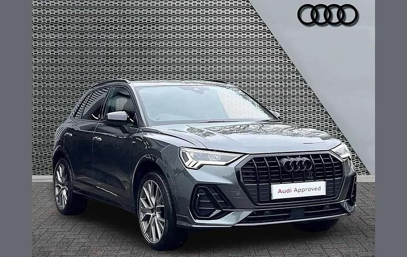 Used Audi Q3 Black Edition 150 HP (110 kW) 2024 Grey SUV