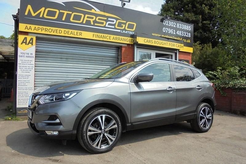 White Used 2016 Nissan Qashqai S SUV | £7,995 (Fair price) - Image 1/1