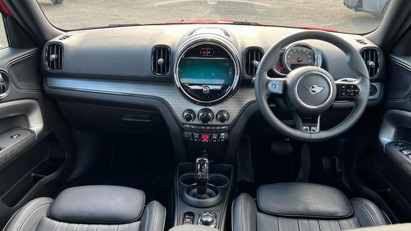 Usado Mini Cooper Countryman Exclusive 134 CV (98 kW) 2022 Rojo SUV
